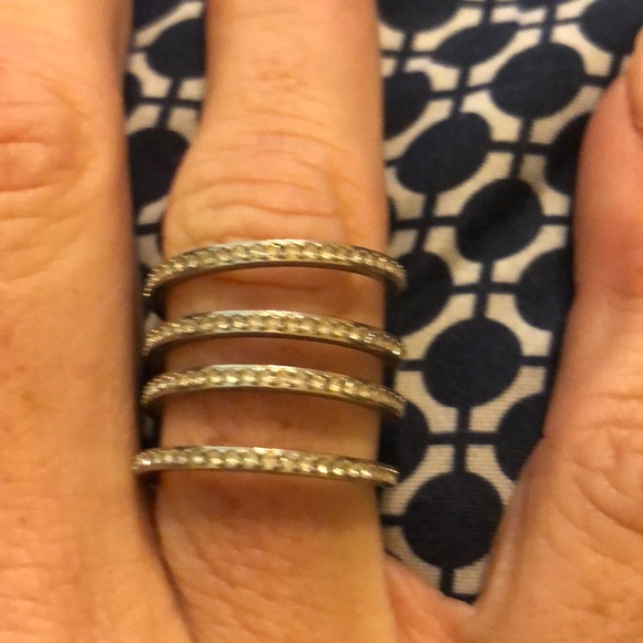 Michael Kors ring - Picture 2 of 3